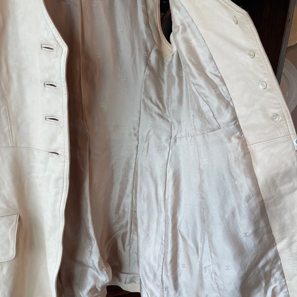 CHANEL BOUTIQUE Vintage Lambskin Sleeveless Longline Vest Creme Sz 38 With COA - Picture 5 of 16